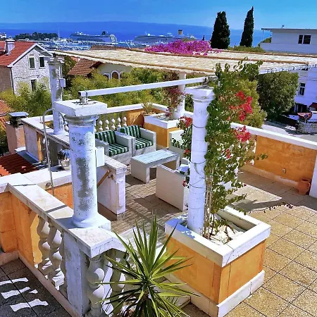 Marjan - 3 Bdr, 3 Bath, Parking Split