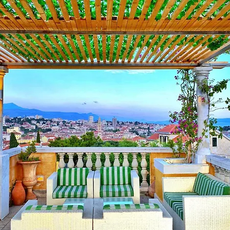 Marjan - 3 Bdr, 3 Bath, Parking Apartamento Split