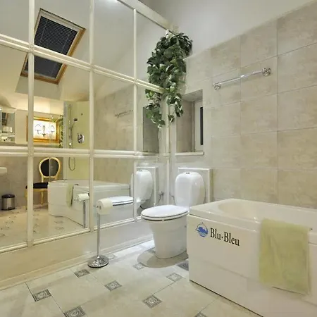 Marjan - 3 Bdr, 3 Bath, Parking